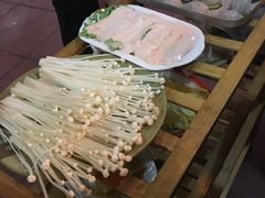 -东镇老火锅(长春路首店)