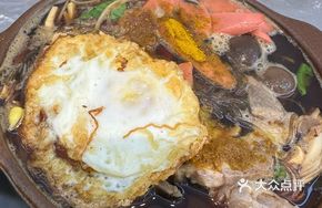 Six Fresh Hot Pot (Beef Sausage, Ham Sausage, Fried Egg, Rice Cake, Pork Trotter, Quail Egg)