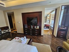 -深圳星河丽思卡尔顿酒店