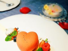 -弦月窗LUNETTE BY AMANDA(复兴路店)