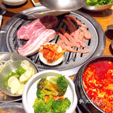 🇰🇷敲有氛围的正宗韩式传统烤肉，仿佛置身韩国