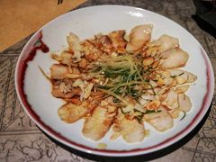 薄切鲜鱼片-穹六人间 people 6(岳阳路店)