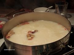 -尚尚仙·酸汤猪手·猪肚鸡火锅(华联万柳购物中心店)