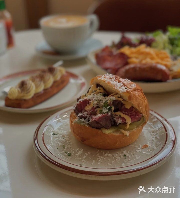有一个北欧风的brunch店