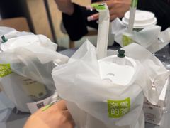 -奈雪的茶(亨特国际广场店)