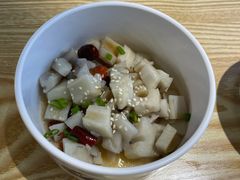 炝拌脆藕丁-椒颜酸菜小鱼(万寿路店)