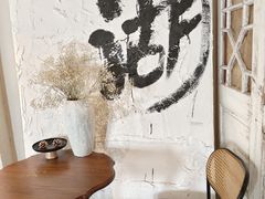 -亮河湾山庄