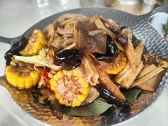 -天天向上素食餐厅(五台山店)
