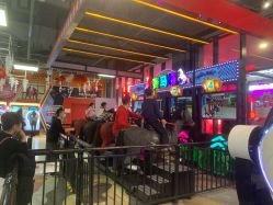 -嗨翻Hi-Fun竞技主题乐园·蹦床团建生日聚会(五棵松华熙店)