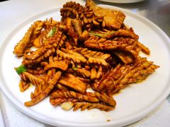 爆炒腰花-闫府私房菜·百年鲁菜(恒隆店)