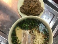焖肉面筋面-伟记奥面馆(养育巷店)