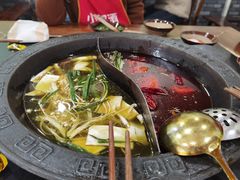 -重庆故事姊妹老火锅(财经学院店)