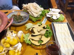 -民食香·腊排骨野生菌美食(木府店)