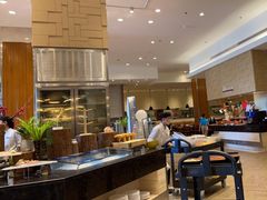 -亚龙湾希尔顿自助餐厅·海鲜·烧烤·沙滩BBQ·现场乐队
