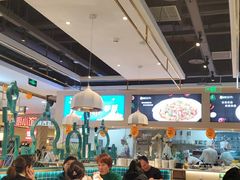 大堂-楼兰古丽·新疆拌面·清真(华阳城店)