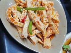 -亮亮面馆(经六路店)