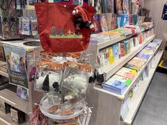 -钟书阁(群光广场店)