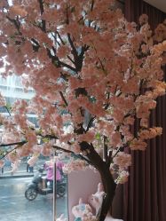 -诗丽华黛美容院