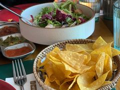 炸玉米片配牛油果-HFFOUSA TACO弗萨塔可墨西哥餐厅(颐堤港店)
