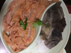 毛肚鸭肠拼-红九格老火锅(三峡广场店)