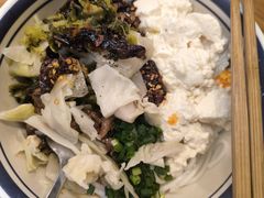 -云阿蛮云南生烫牛肉米线(奉贤路店)