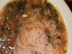 -八月美食小馆(银泰城总店)