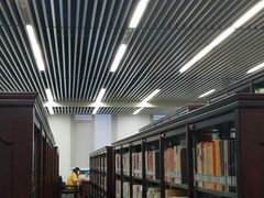 -中国人民大学图书馆新馆