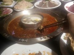 -牛员外鲜切牛肉火锅