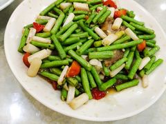 藕笋炒烧肉-勒南公舍(龙江店)