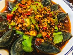 -黄桷树曹家私房菜(江与城店)
