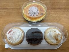 -红宝石·鲜奶小方·海派西点房(控江店)