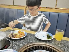 -锤头鲨毛肚海鲜烤肉自助餐厅(国购广场店)