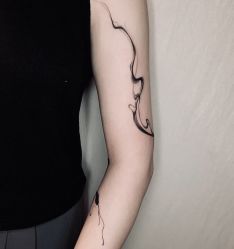 -刺客纹画·纹身·洗纹身·穿孔饰品