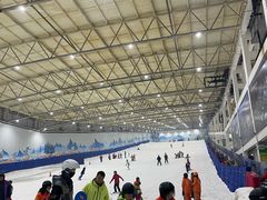 -乔波室内滑雪场