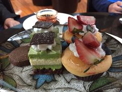 -上海滴水湖皇冠假日酒店