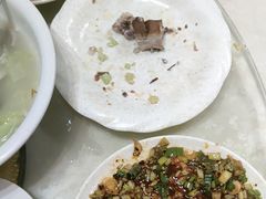 -茅屋大酒店