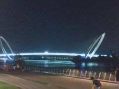 -南京眼步行桥