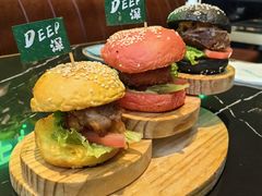 -DEEP·深美式餐吧(五棵松华熙LIVE店)