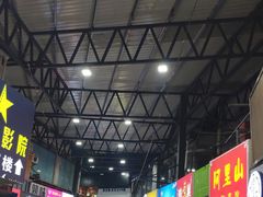 -泰龙城小吃街