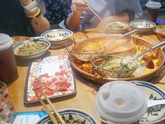 -洱火云南酸菜牛肉火锅(石景山当代商城店)