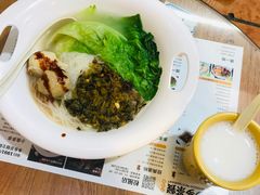 双丸雪菜肉丝米粉-多多茶餐厅(松风路店)