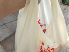 -良品铺子(宝安天虹购物中心店)