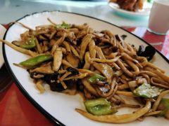 -吴记酱骨炖菜馆(康安路店)