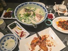 -南京金牛湖巨碗鱼头