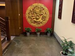 -梅龙镇酒家(南京西路总店)