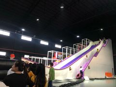 -嘿哟动霸CHUA·新潮玩运动娱乐中心·蹦床滑冰团建乐园