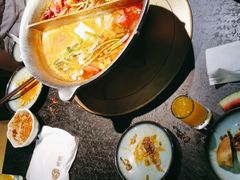 -湊湊火锅·茶憩(新中关购物中心店)