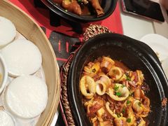 猪蹄凤爪煲-恭喜上堓砂锅焗·海鲜大排档(闵行龙湖店)