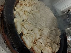 -黄阿姨锅贴大王(万航渡路店)