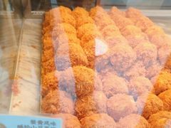 -鲍师傅糕点(大沽南路店)